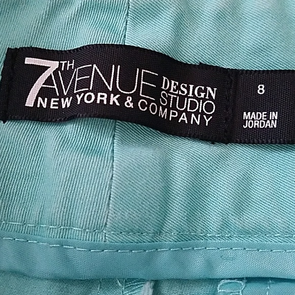 New York and Company short - Picture 3 of 3